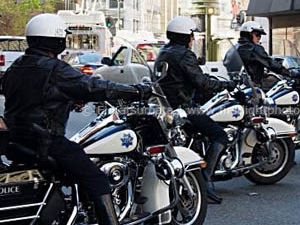 Bu kez de polis dayak yedi