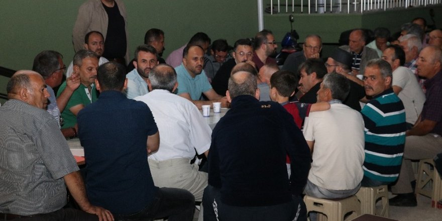 Başkan Özaltun, esnafla bir araya geldi