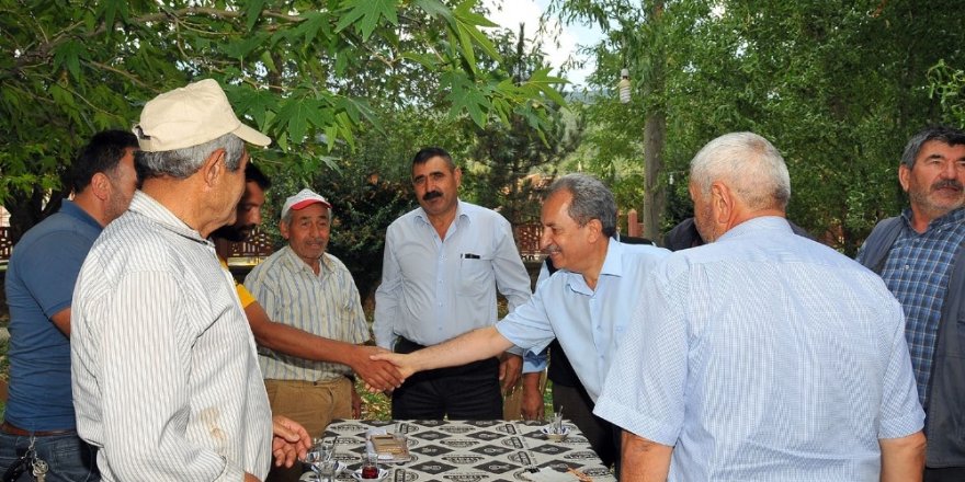 Başkan Akkaya mahalle buluşmalarını sürdürüyor