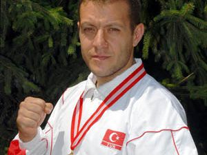 Wushu Şampiyonasında Altın Madalya