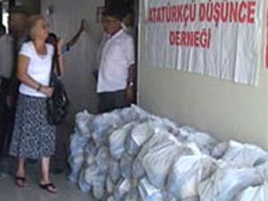 Ramazan paketlerinde bakın ne var?