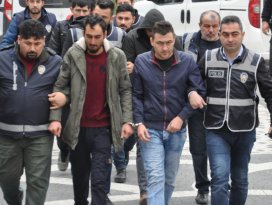 Akşehir’de uyuşturucu operasyonunda 5 zanlı tutuklandı