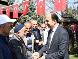 Başkan Altay, şehit ailelerini ziyaret etti