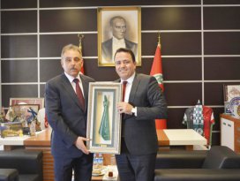 Vali Toprak baroyu ziyaret etti