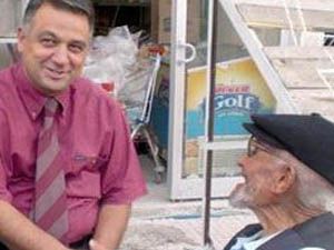96 yaşındaki Ömer Dedenin Bakandan istediği