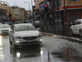 Karapınarda yağmur etkili oldu