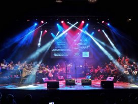 MOZAİK 3 Konseri Selçuklu Kongre Merkezinde gerçekleşti