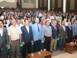 Beyşehir Ali Akkanat İşletme Fakültesinde mezuniyet coşkusu yaşandı