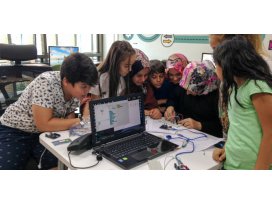 Geleceğin robotik kodlama ustaları Konyada yetişiyor