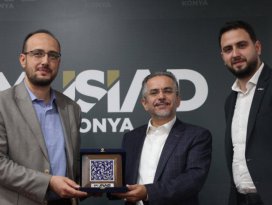 MÜSİADta iş hayatında algı yönetimi konuşuldu