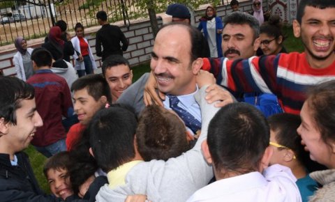 Başkan Altay: Sevgi varsa engel yoktur”