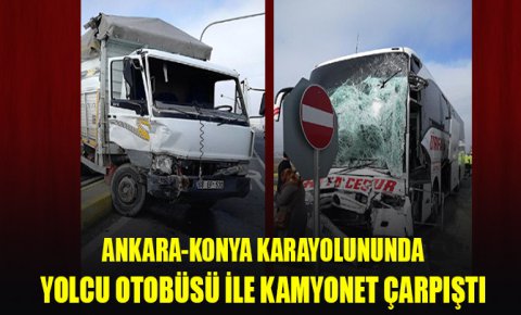 Yolcu otobüsü ile kamyonet çarpıştı: Yaralılar var