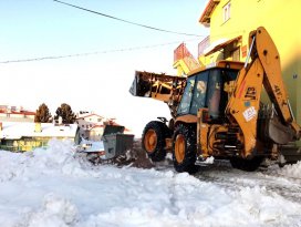 Dağ köylerinde kar mesaisi