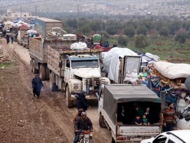 36 bin sivil daha Türkiye sınırı yakınlarına göç etti