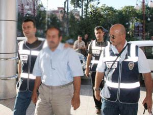 SÜ Eğitim Fakültesinde şok gözaltılar