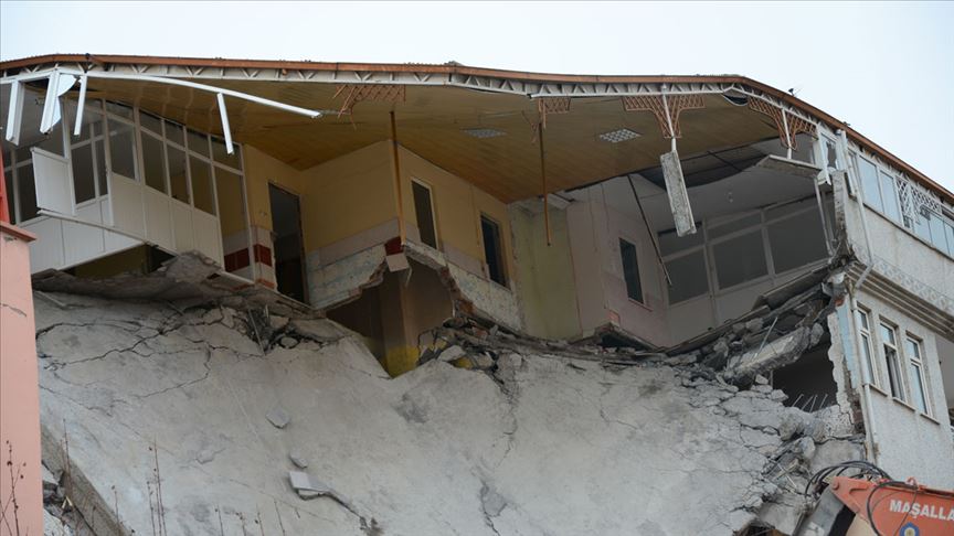 Malatyada evi hasar gören veya yıkılanlara nakdi yardım ödemesi yapıldı