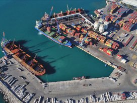 12 aylık cari fazla 1 milyar 674 milyon dolar oldu