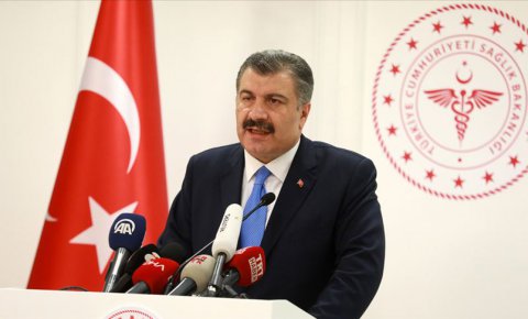 Sağlık Bakanı Koca Türkiyede ilk koronavirüs vakasının görüldüğünü açıkladı