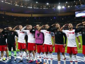 TFF, UEFA ile görüşecek: Milli maçlar iptal edilebilir