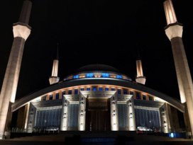 Cami hoparlörlerinden koronavirüse karşı dualar yükseldi