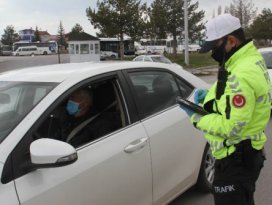 Beyşehirde polisin koronavirüs denetimleri sürüyor