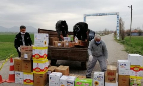 Öğretmenlerden karantinadaki mahalle için yardım kampanyası