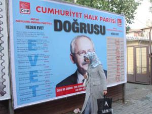 CHPde Rahibeli afiş istifası