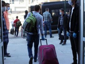 Yurtlarda karantinada bulunanlardan 66 bini tahliye edildi