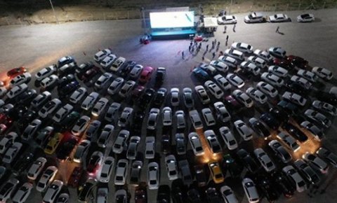 Konyada salgını unutturacak arabalı sinema etkinliği