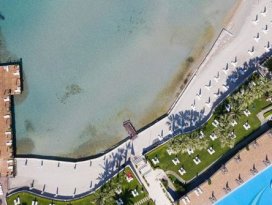 Egedeki turizm merkezleri kontrollü tatile hazır