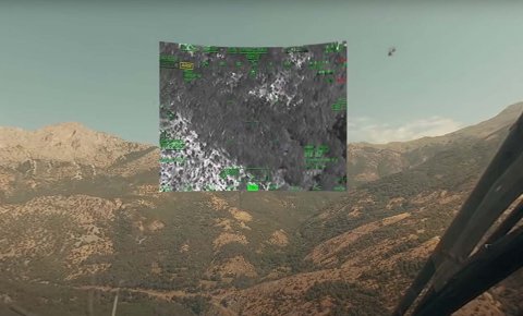 Atak helikopterinin kokpitinden gerçek operasyon görüntüleri