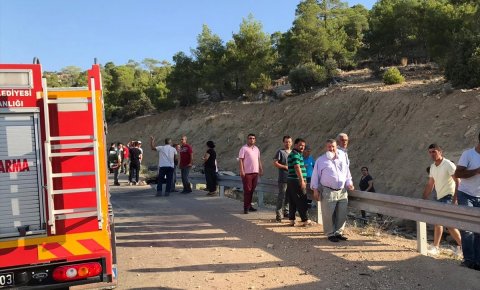 Mersinde askerleri taşıyan otobüs devrildi! 5 şehit, 10 yaralı