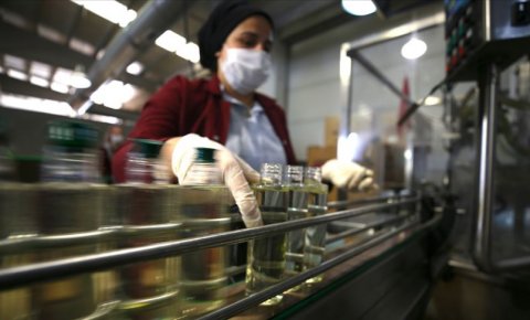 Türkiyenin kolonya ihracatı yılın ilk yarısında rekor seviyeye ulaştı