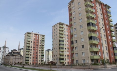 Konyada 68 daireli bir site karantinaya alındı