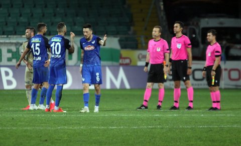 İlk hafta düdük çalan hakemlere bu hafta görev verilmedi