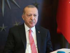 Cumhurbaşkanı Erdoğan, Avusturyadaki saldırıda polisi kurtaran Türk gençlerle telefonda görüştü