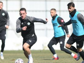 Konyasporda Amir ve Sehic sevinci!