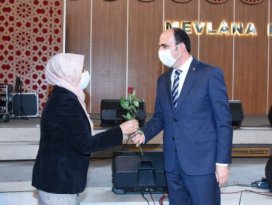 Başkan Altay 942 kadın çalışma arkadaşımızla şehrimize hizmet ediyoruz”