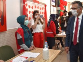 Rektör Aksoy, “Okulumda KANpanya Var” etkinliğine katıldı