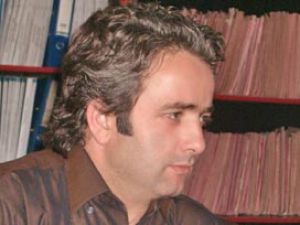 Fikri Akyüz yazmaya başlıyor...