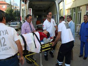 Otomobil öğrenciye çarptı