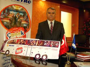 Metroda host ve muavin ayrı hizmet veriliyor