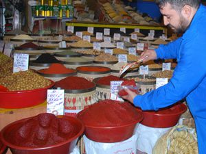 Domatesdeki artış salçayı da vurdu
