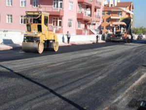 Karatayda asfaltlama çalışmaları devam ediyor