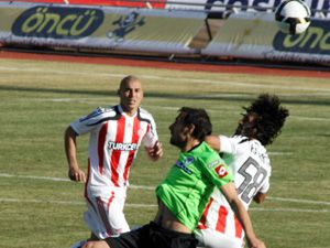Sivasspor liderliği Konyada bırakacak mı?