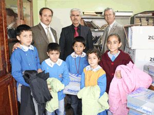 Hayırda babasının izinde gidiyor