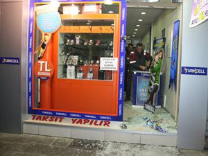 Gerçek zannettiler, çaldılar
