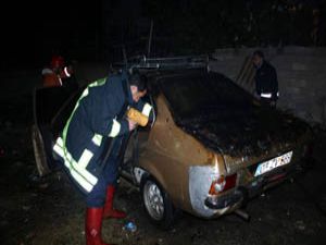 Park halindeki otomobilde yangın