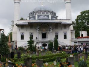 Berlin Türk şehitlik camisi 4.kez kundaklandı