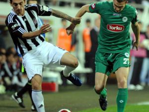 Konyaspor Beşiktaştan puanı söktü aldı